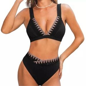 Cupshe Black Embroidered Trim Plunge V-neck Bikini Set Size Medium
